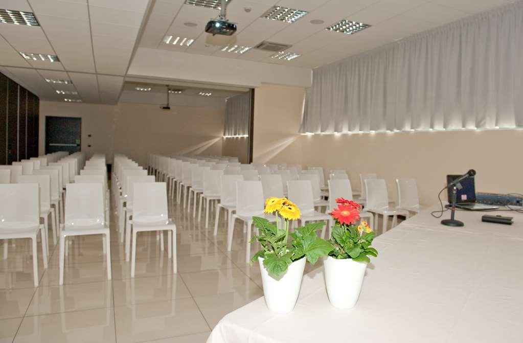 Hotel Rivarolo Rivarolo Canavese Facilidades foto
